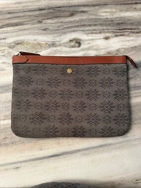 MISMO LAPTOP CASE ( 14 MAC book ) MSRP $190